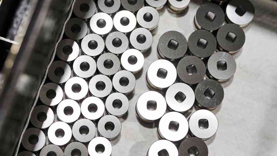 WILSON TOOL QUỐC TẾ